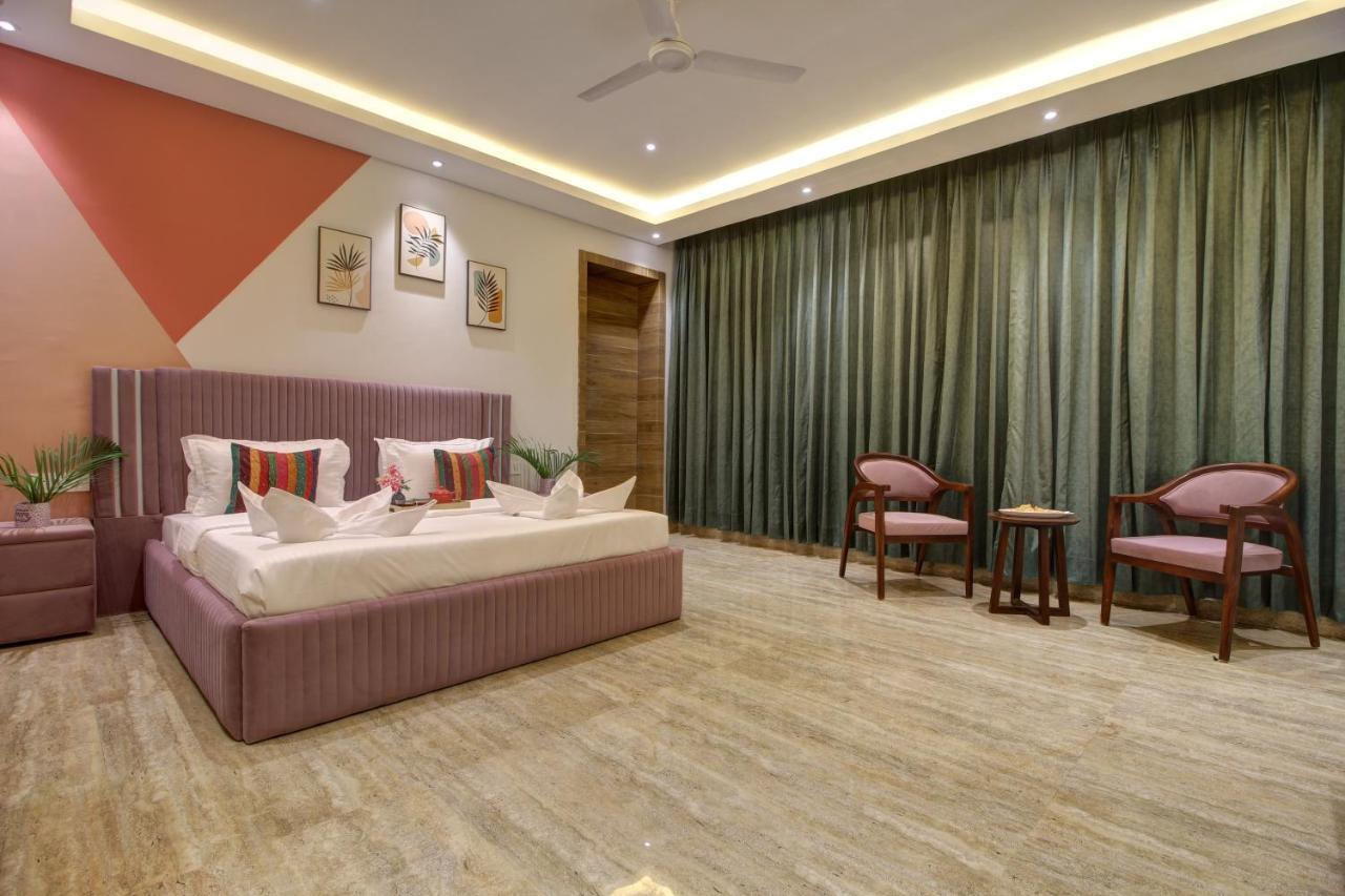 Euphoria Luxury Villa - 5Bhk - Private Pool - Jacuzzi, Бага Екстериор снимка