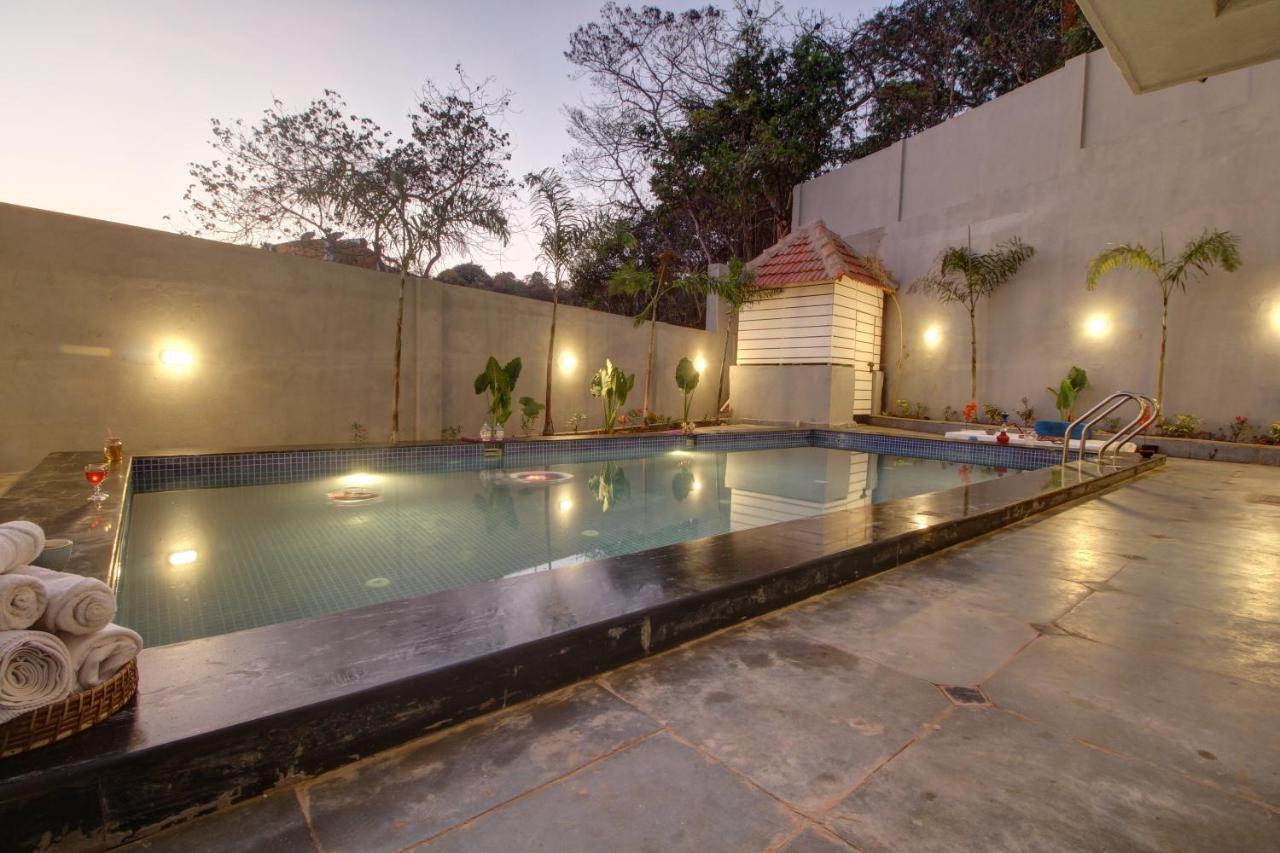 Euphoria Luxury Villa - 5Bhk - Private Pool - Jacuzzi, Бага Екстериор снимка