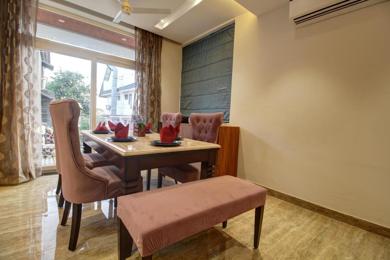 Euphoria Luxury Villa - 5Bhk - Private Pool - Jacuzzi, Бага Екстериор снимка