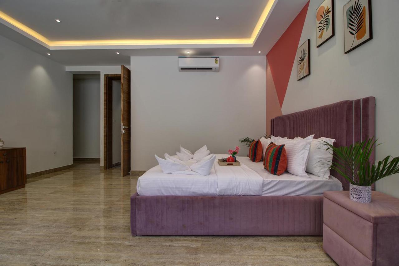 Euphoria Luxury Villa - 5Bhk - Private Pool - Jacuzzi, Бага Екстериор снимка