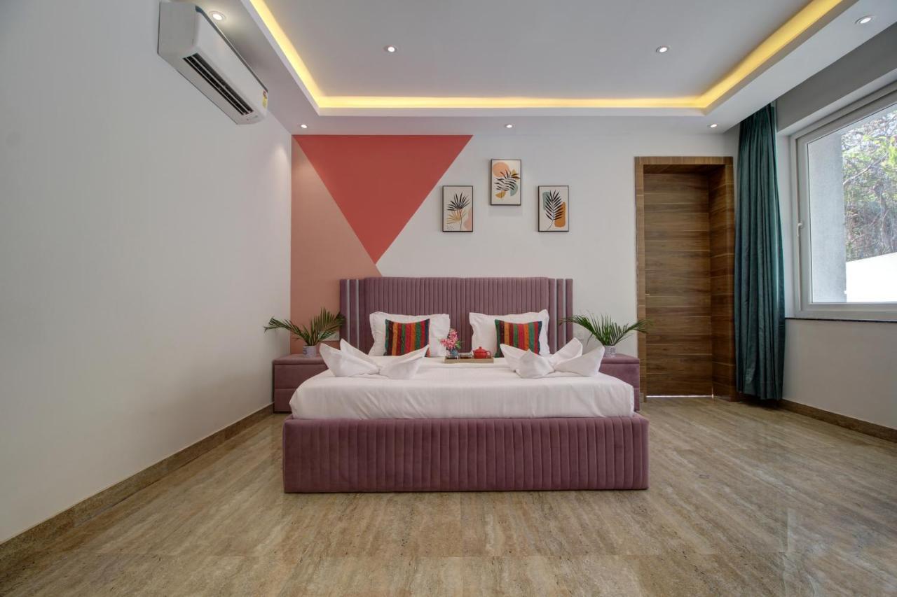 Euphoria Luxury Villa - 5Bhk - Private Pool - Jacuzzi, Бага Екстериор снимка