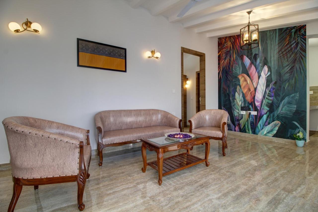 Euphoria Luxury Villa - 5Bhk - Private Pool - Jacuzzi, Бага Екстериор снимка