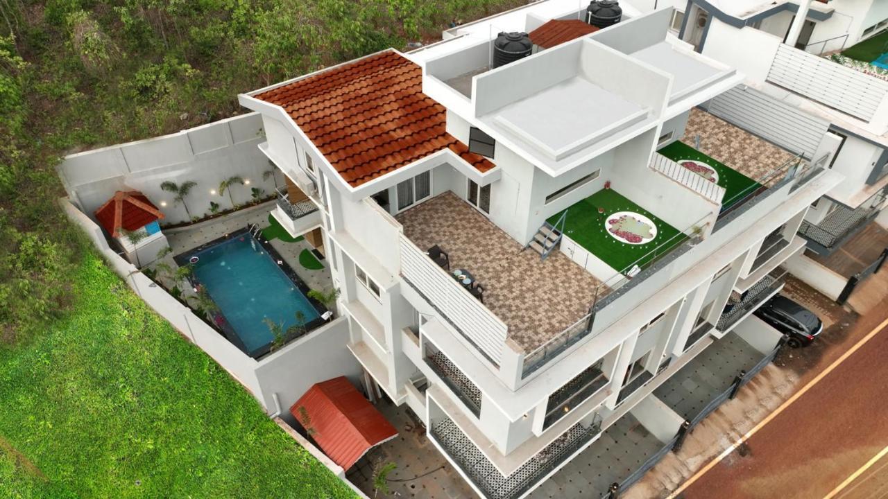 Euphoria Luxury Villa - 5Bhk - Private Pool - Jacuzzi, Бага Екстериор снимка