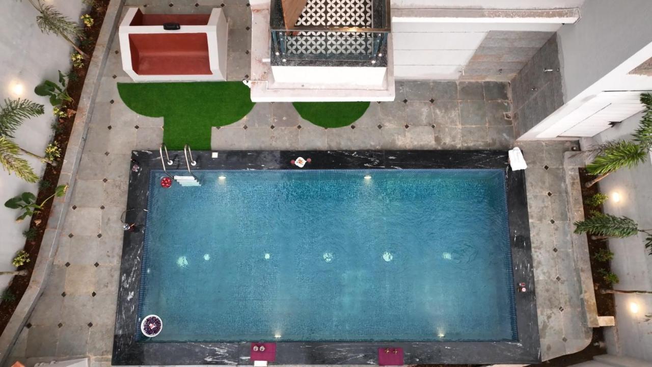 Euphoria Luxury Villa - 5Bhk - Private Pool - Jacuzzi, Бага Екстериор снимка