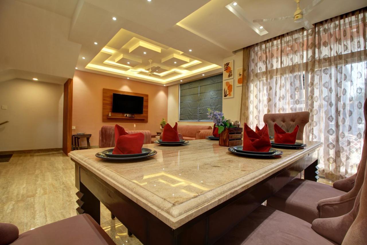 Euphoria Luxury Villa - 5Bhk - Private Pool - Jacuzzi, Бага Екстериор снимка