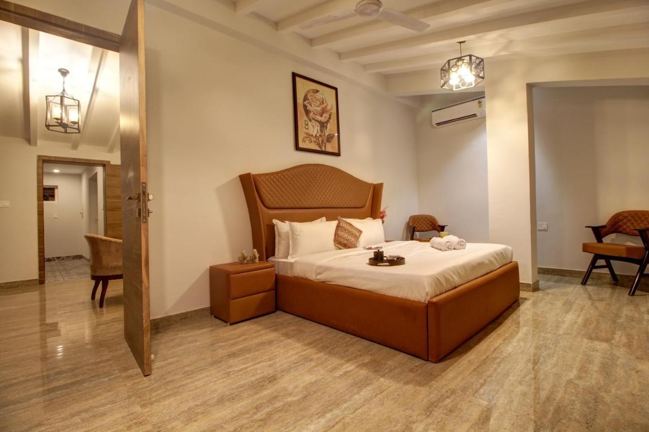 Euphoria Luxury Villa - 5Bhk - Private Pool - Jacuzzi, Бага Екстериор снимка