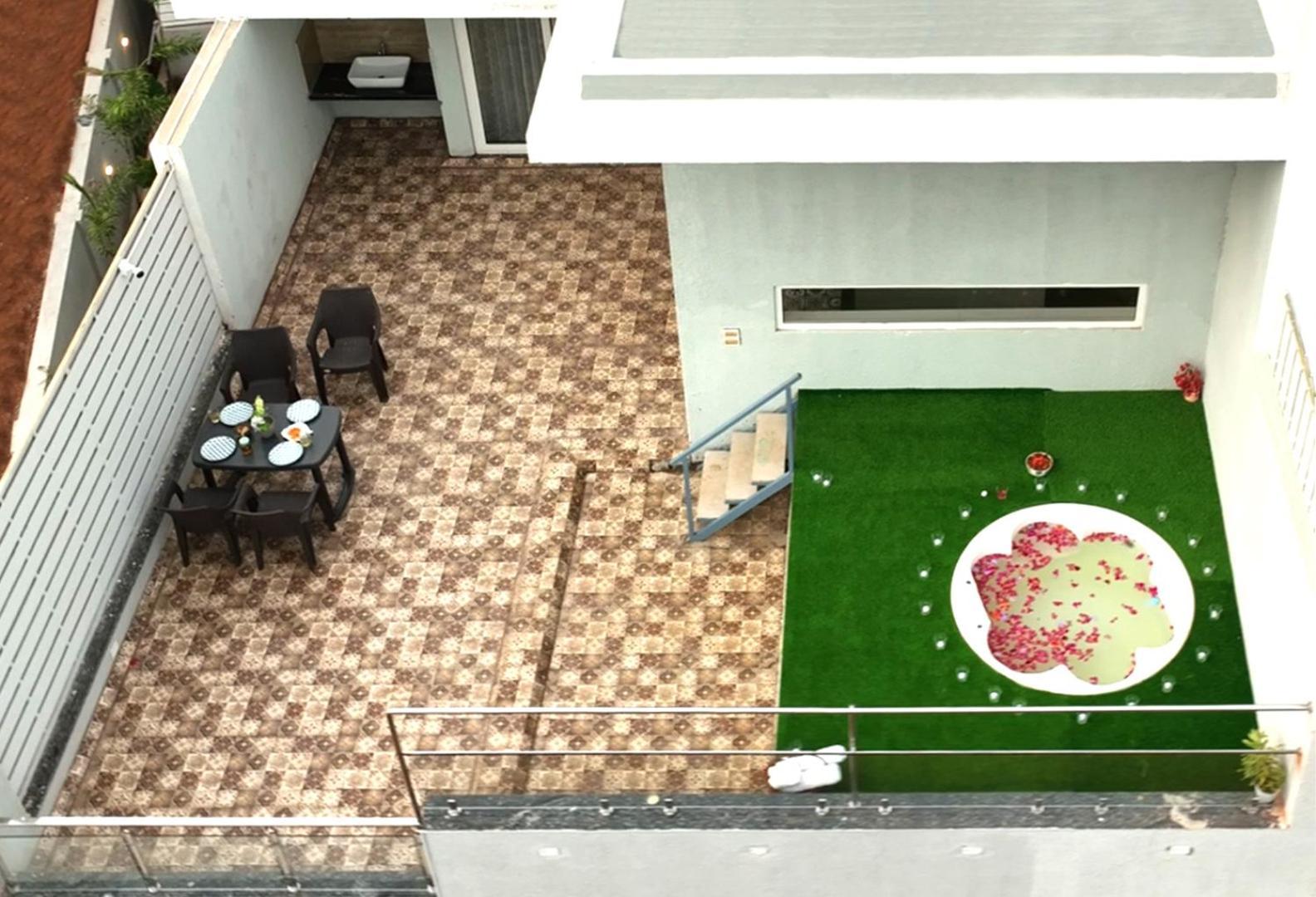 Euphoria Luxury Villa - 5Bhk - Private Pool - Jacuzzi, Бага Екстериор снимка