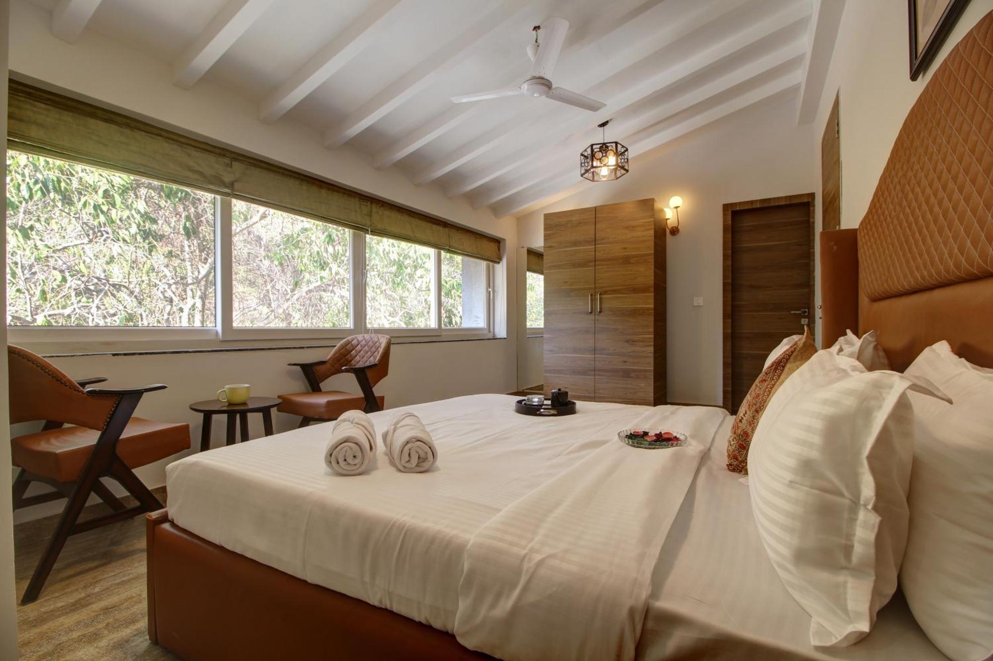 Euphoria Luxury Villa - 5Bhk - Private Pool - Jacuzzi, Бага Екстериор снимка